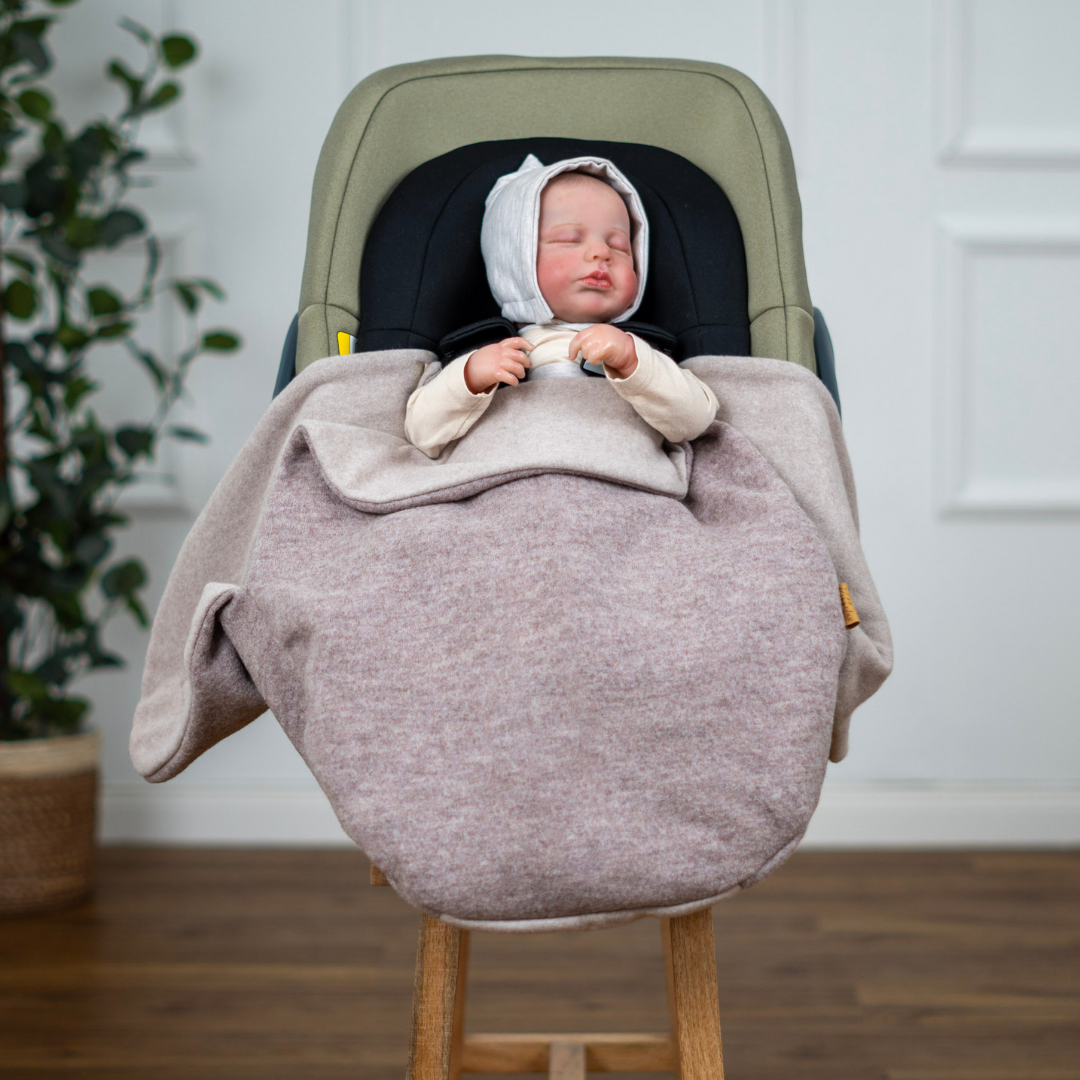 Einschlagdecke aus Wollwalk für Babyschale – warm, sicher & bequem, ideal ab Geburt - Cream beige