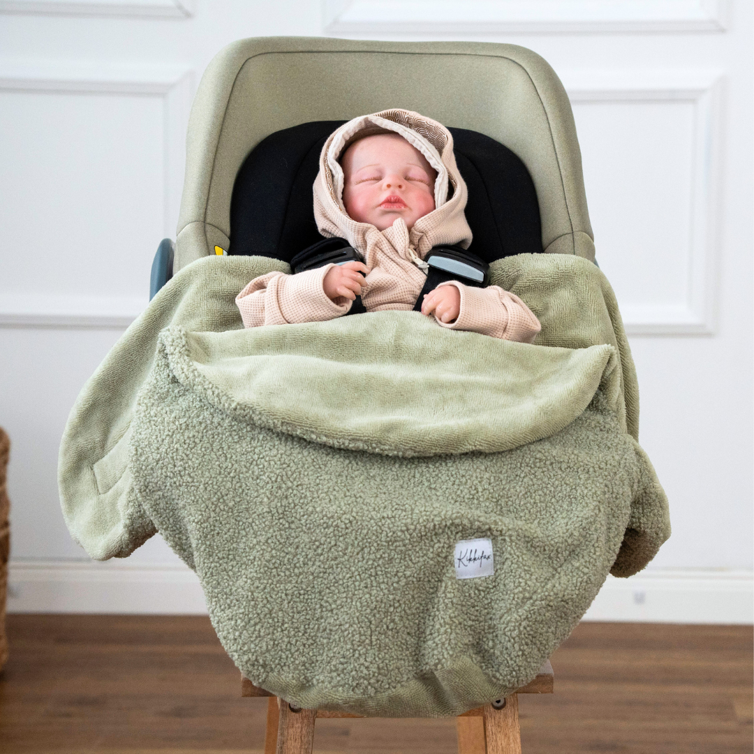 Teddy-Einschlagdecke für Babyschale & Kinderwagen – warm, weich & kuschelig  für Herbst & Winte – kikkifax