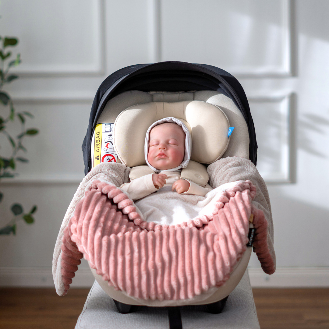 Einschlagdecke Sommer & Winter – passend für Babyschale und Kinderwagen in rosa