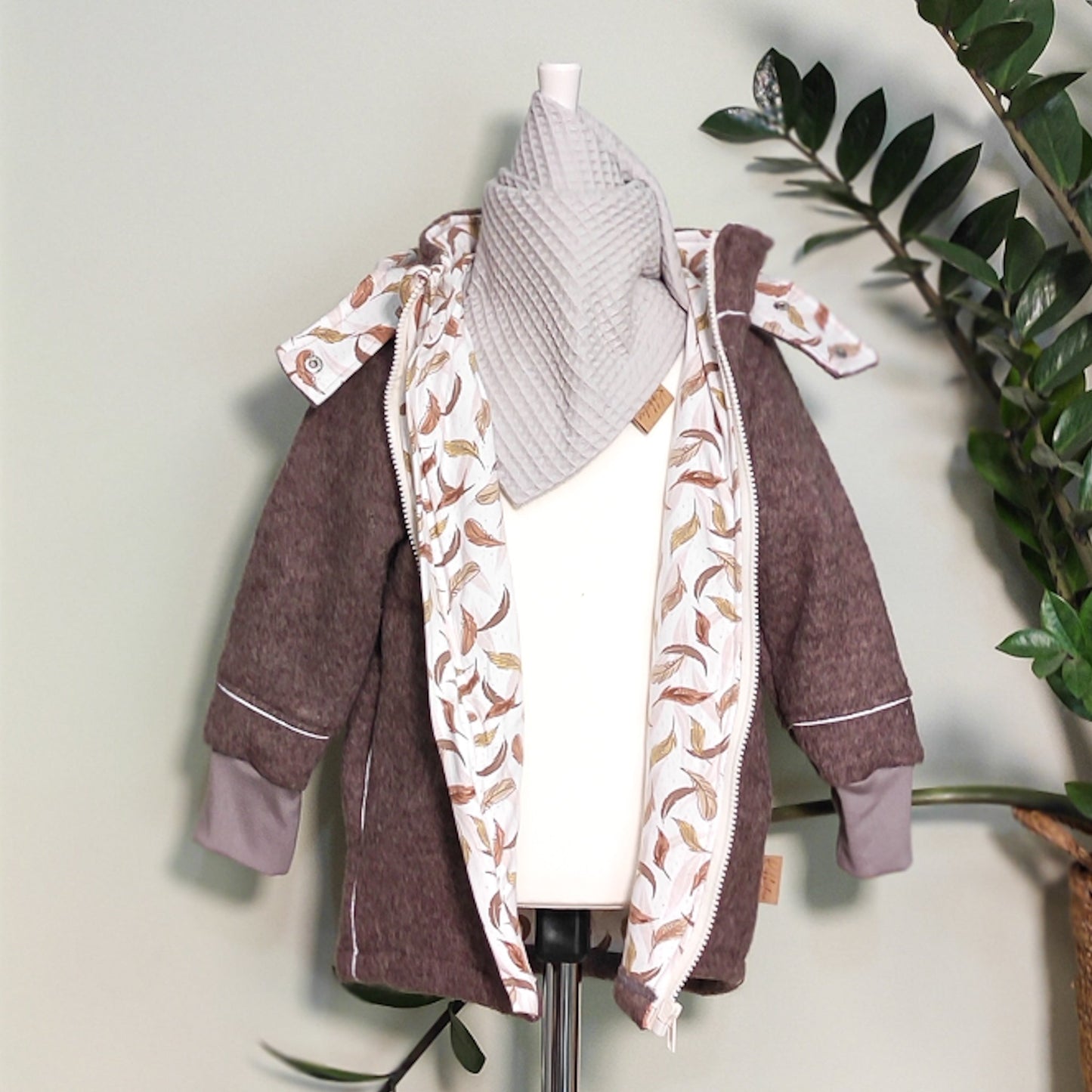 Wollwalk Jacke "Alex" Haselnuss mit Bio-Jersey Futter 110/116