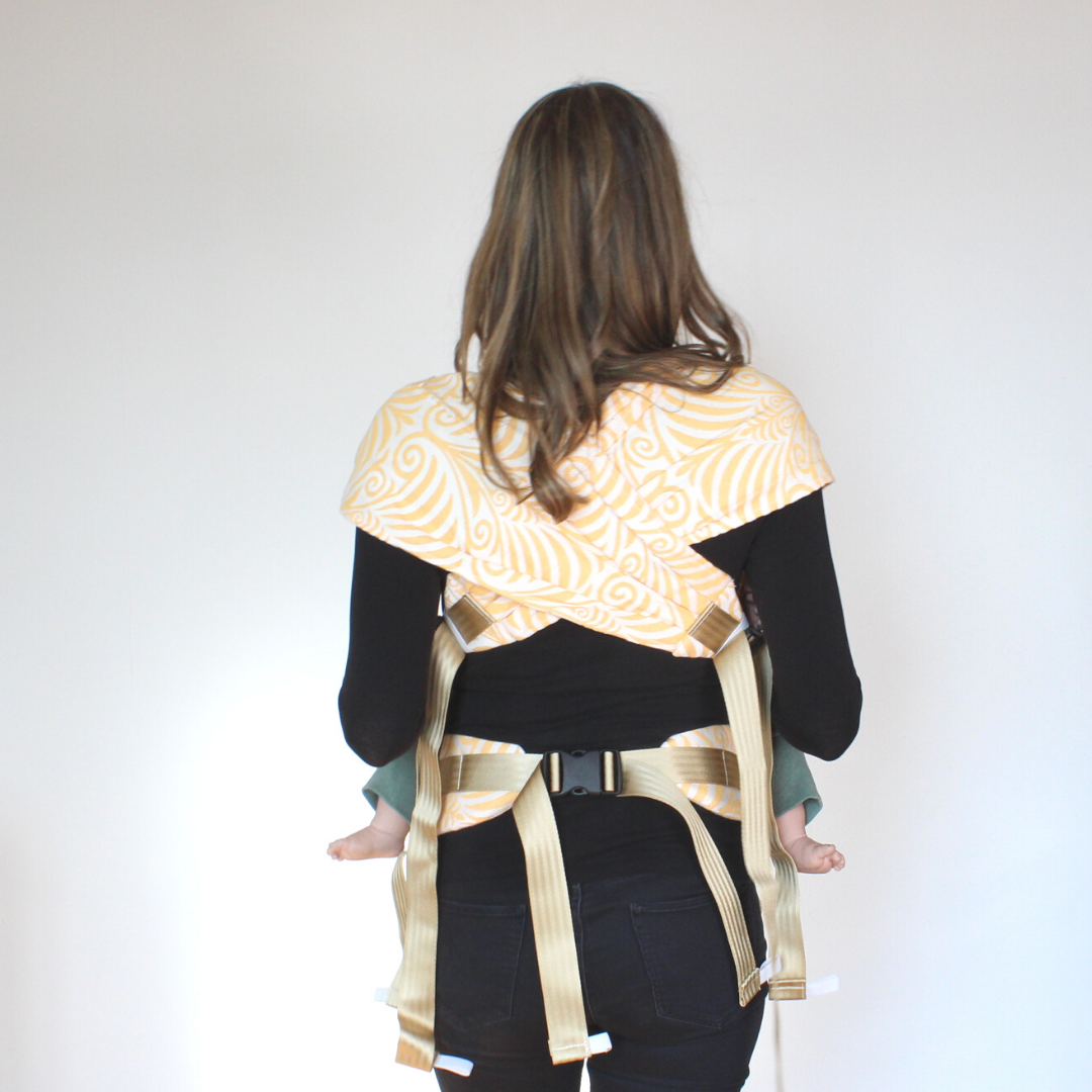 Babytrage von Simplee Baby – FullBuckle Trage mit Schnallen, leicht anlegbar, entlastet Rücken und Schultern, ideal für Alltag und Nähe
