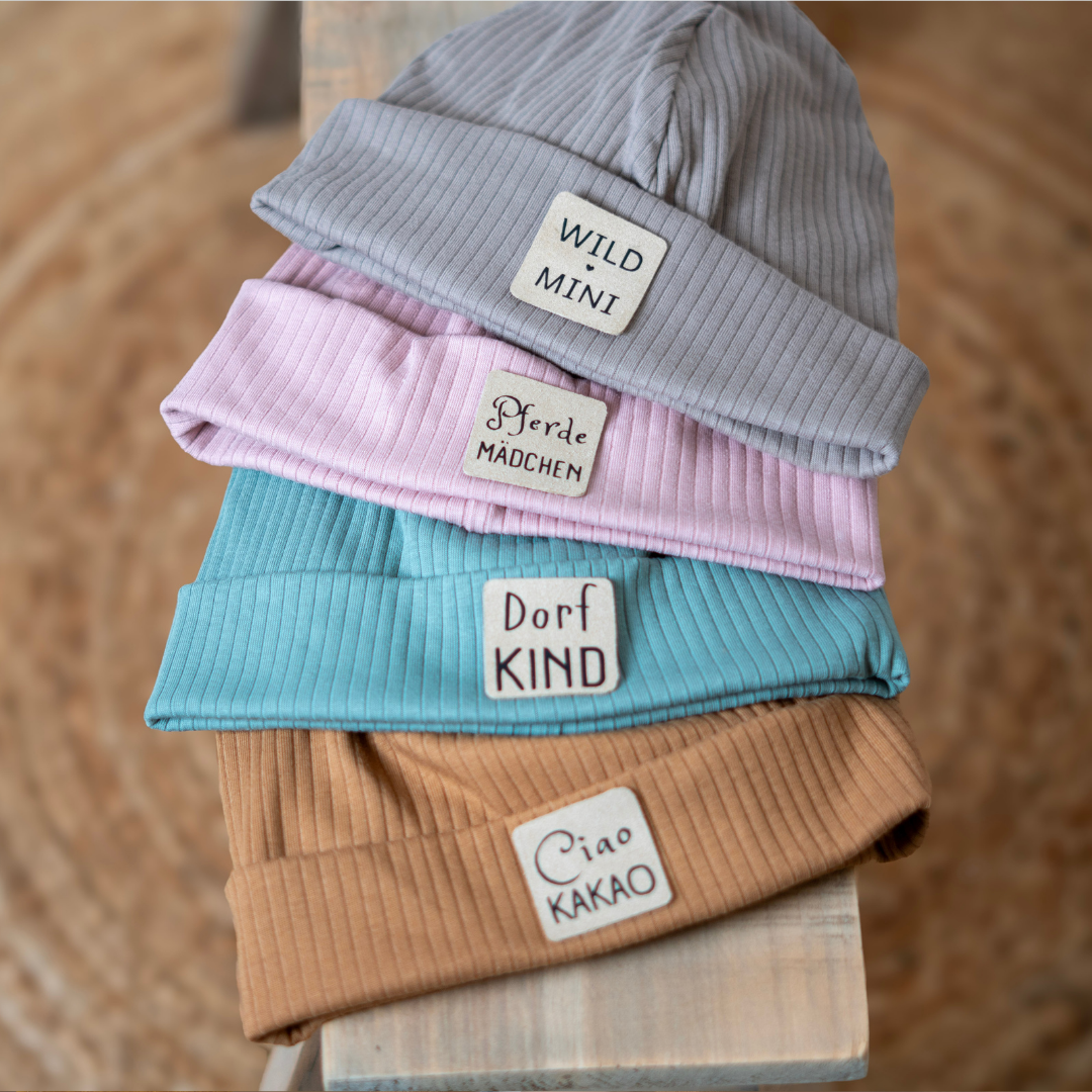 Frühlings-Set: Beanie & Tuch - mit Statement Label