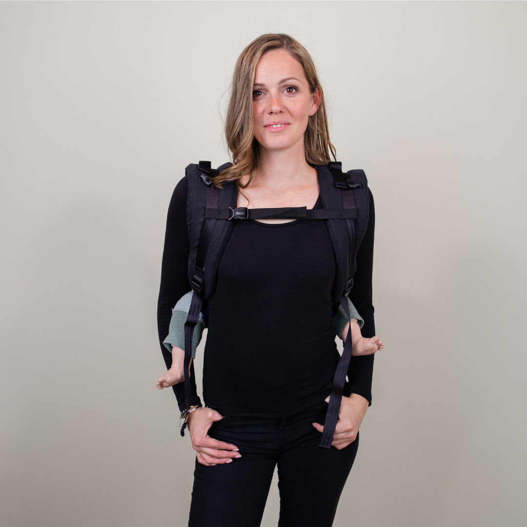 Unser Wupp.it Onbu von Simpleebaby, Modell: Freya von vorn