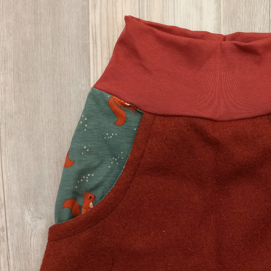 Wollwalkhose von Kikkifax, Modell: Alex, Farbe: Terra, Detail 1