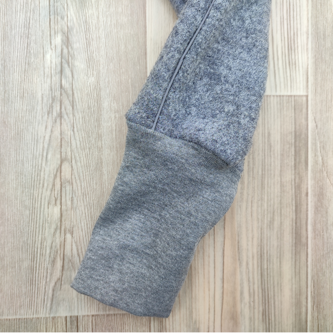 Wollwalkhose von Kikkifax, Modell: Alex, Farbe: Steingrau, Reflektornaht