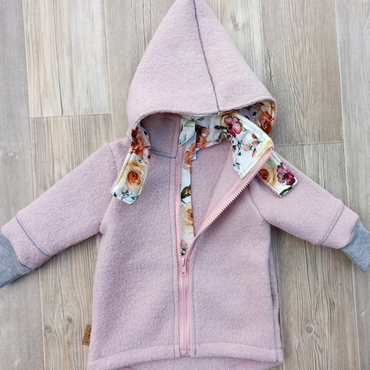 Walkjacke mit Zipfelkapuze