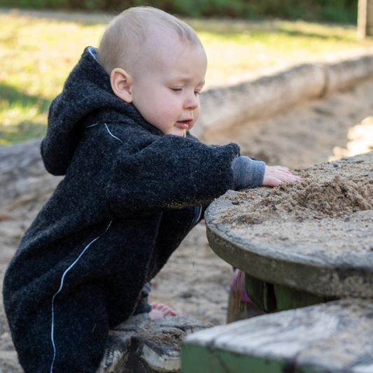 Kikkifax Babyoverall – weicher Wollfleece für Komfort bei Wind & Wetter
