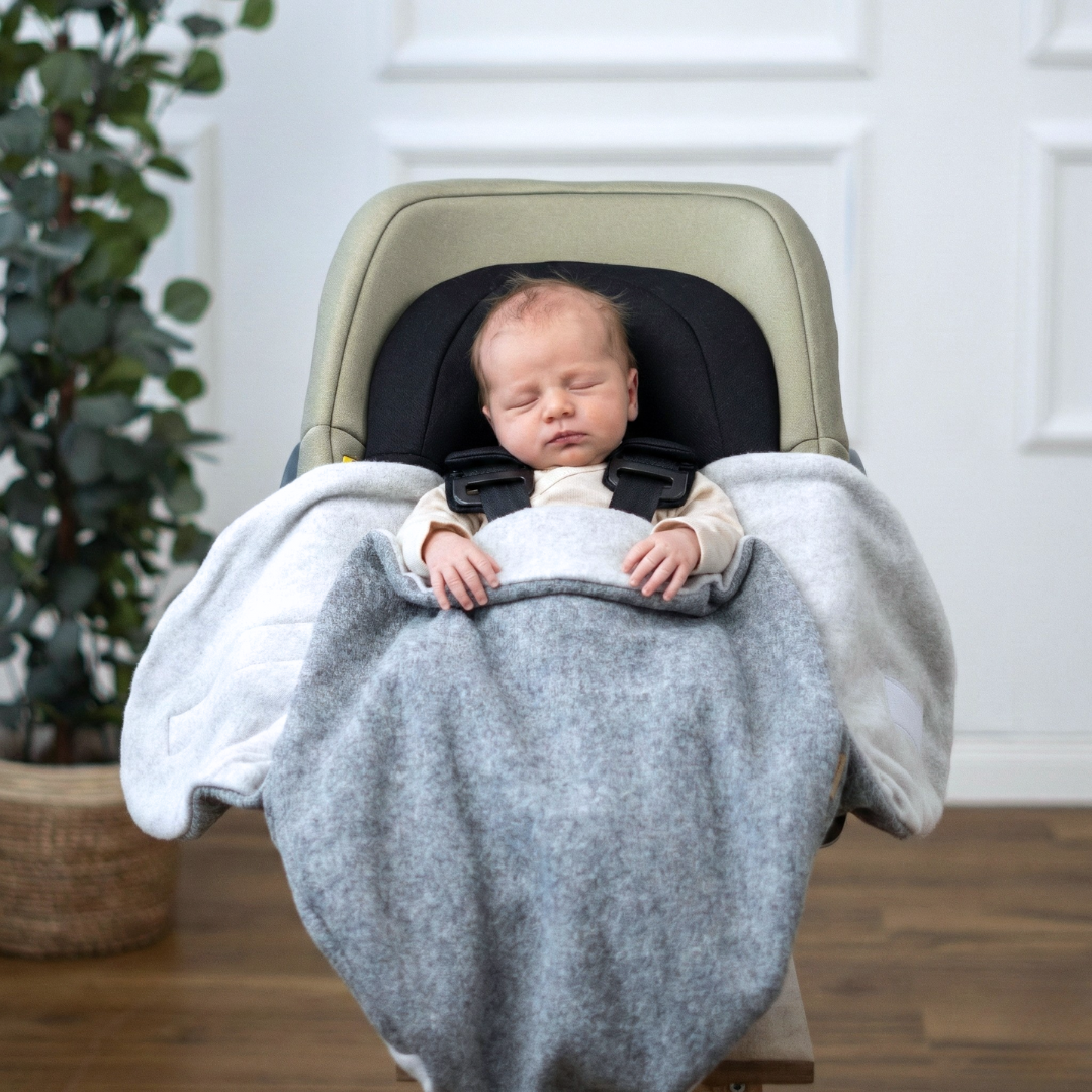 personalisierte Einschlagdecke aus Wollwalk