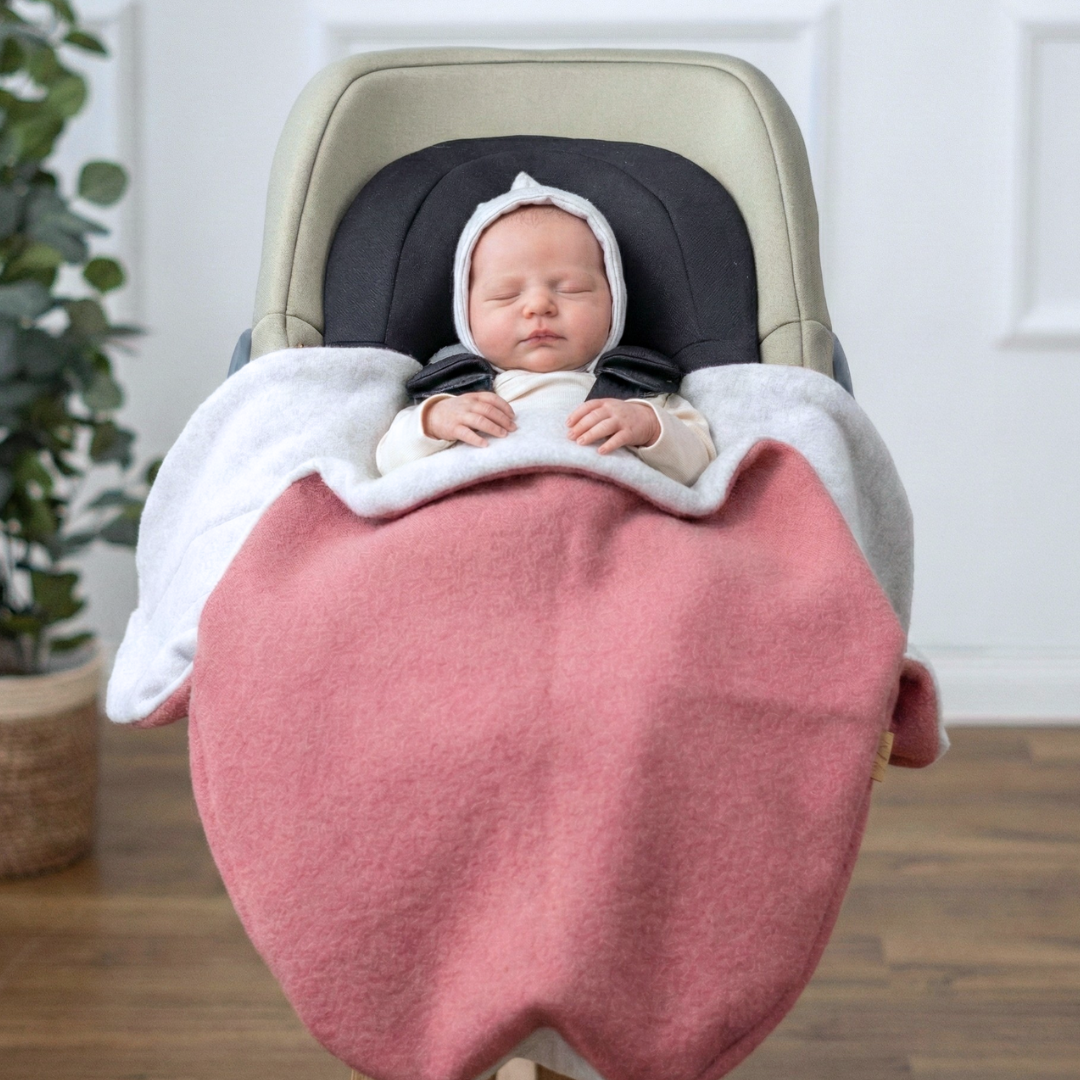 personalisierte Einschlagdecke aus Wollwalk