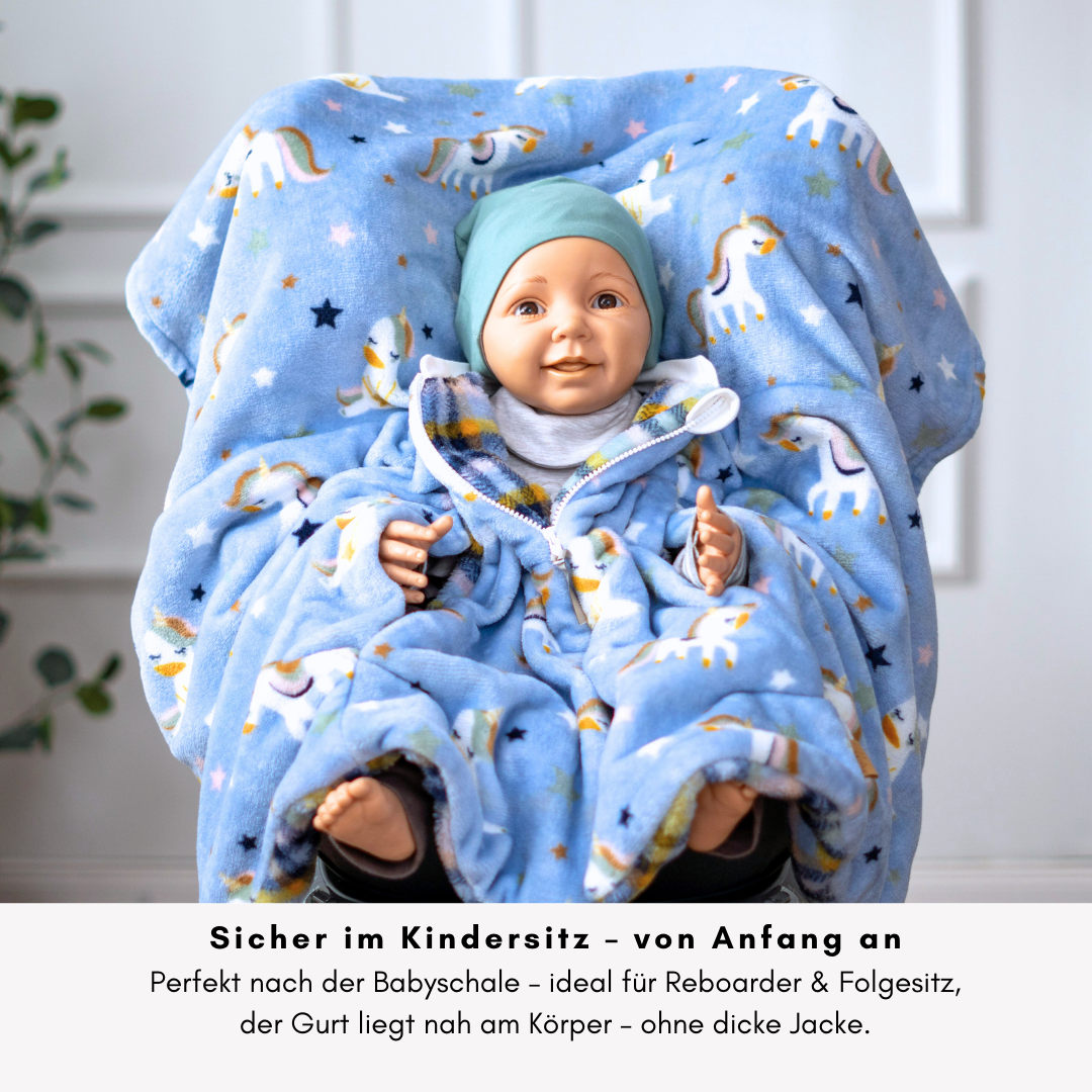 Zugeklappter Poncho – Sicherheit im Kindersitz perfekt für Reboarder bis Folgesitze
