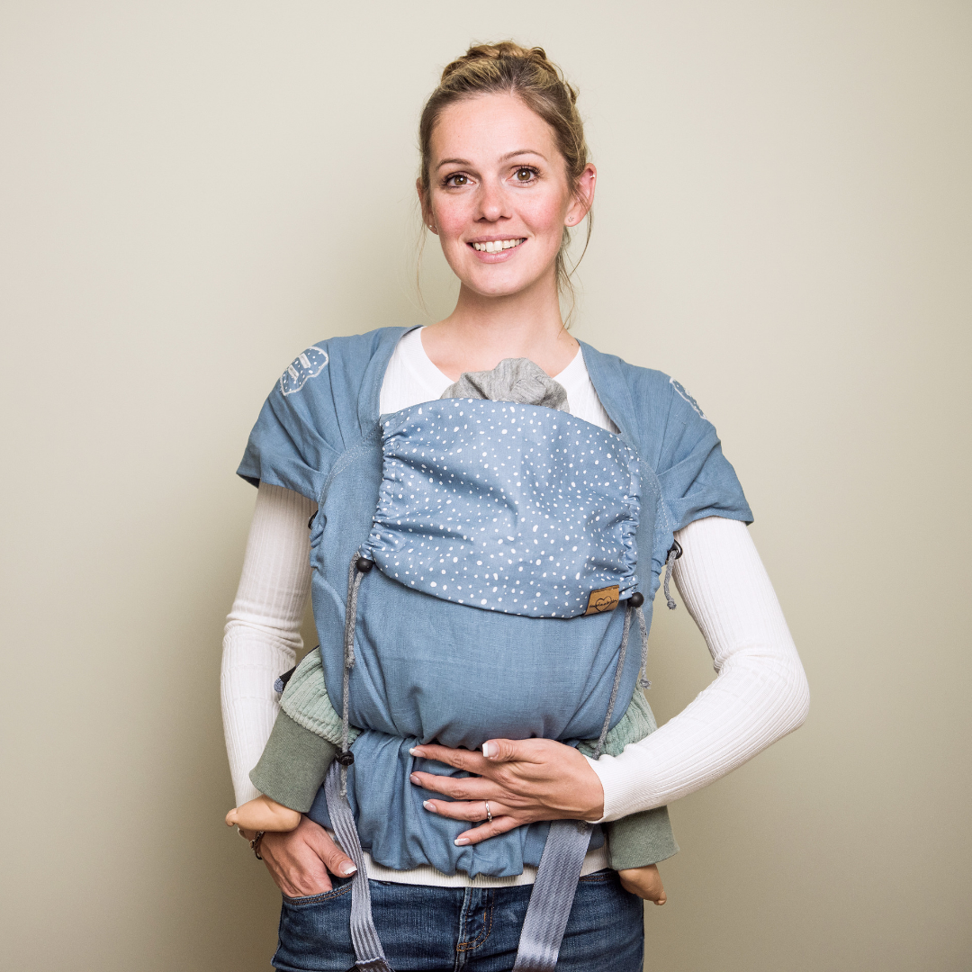 Unsere Click.it Classic Babysize aus 100% Leinen in traumhaften Schwedenblau, Modell: Lille