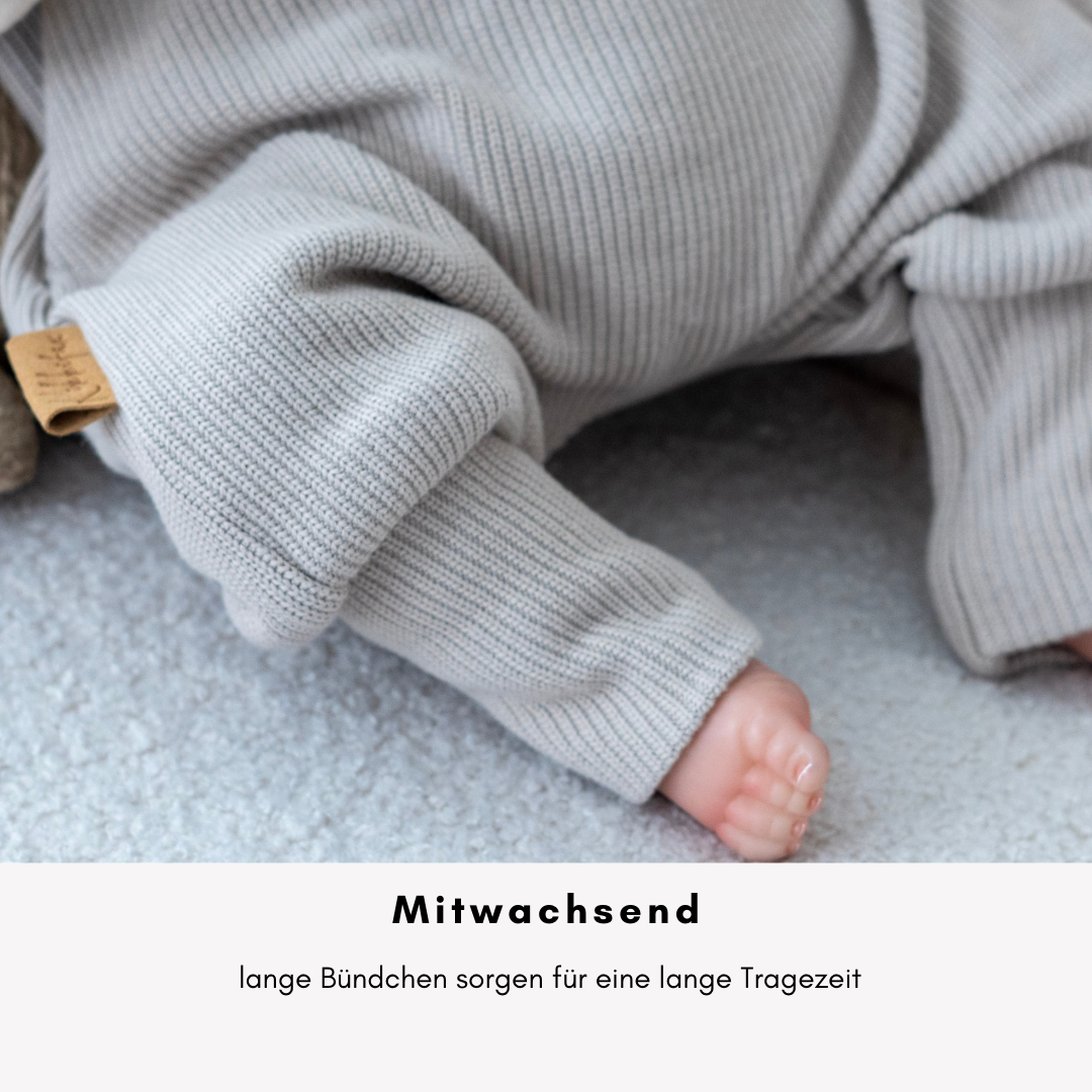 Newborn Strampler aus Baumwollstrick 50/56
