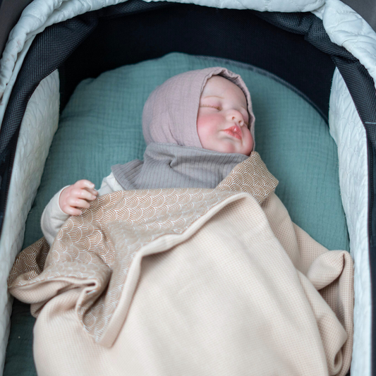 Babydecke Waffelpiqué & Jersey - beige 100×70 cm – Sommerdecke für Kinderwagen, Babyschale & Zuhause