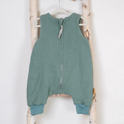 Musselin-Schlafsack mit Füßen – Für kleine Entdecker mit Freiheitsdrang "Mint"