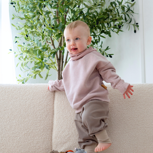Kuscheliger Alltagsbegleiter – Pullover aus reiner Baumwolle