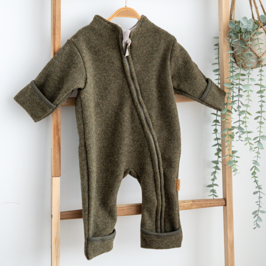 Wollfleece Newborn Overall - Olive -