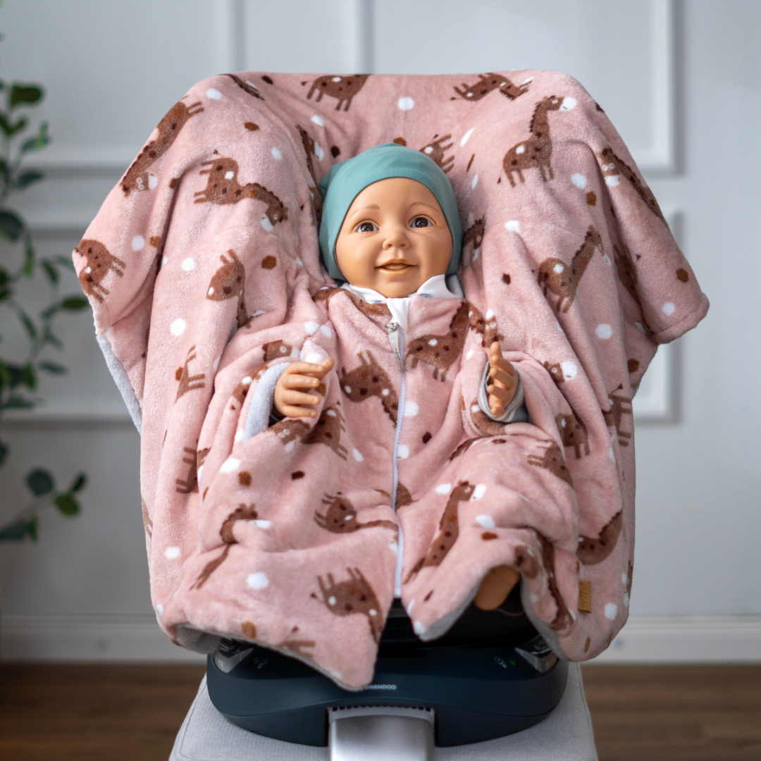 Kindersitzponcho "flauschige Giraffe rosé"