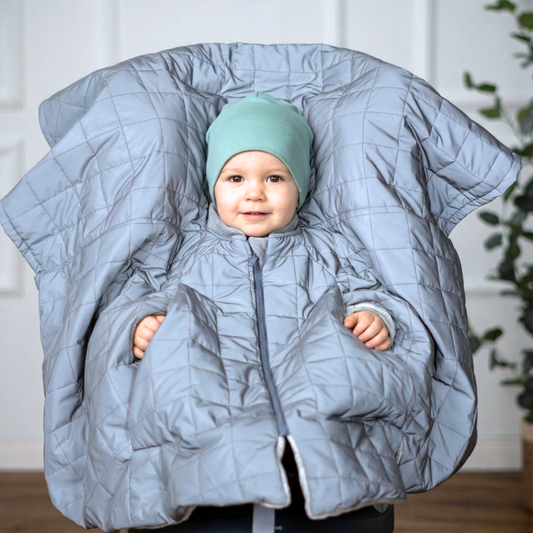 Kindersitzponcho aus Jackenstoff in grau - komplett reflektierend - warm und mitwachsend ab 6 Monaten bis 12 Jahren