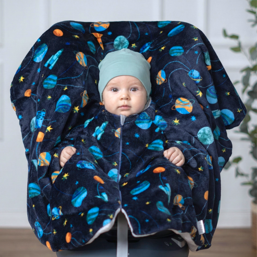 Kindersitzponcho aus Fleece - Space - warm und mitwachsend ab 6 Monaten bis 12 Jahren