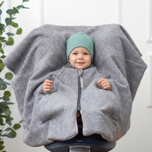Kindersitzponcho aus Wollwalk in grau - warm und mitwachsend ab 6 Monaten bis 12 Jahren