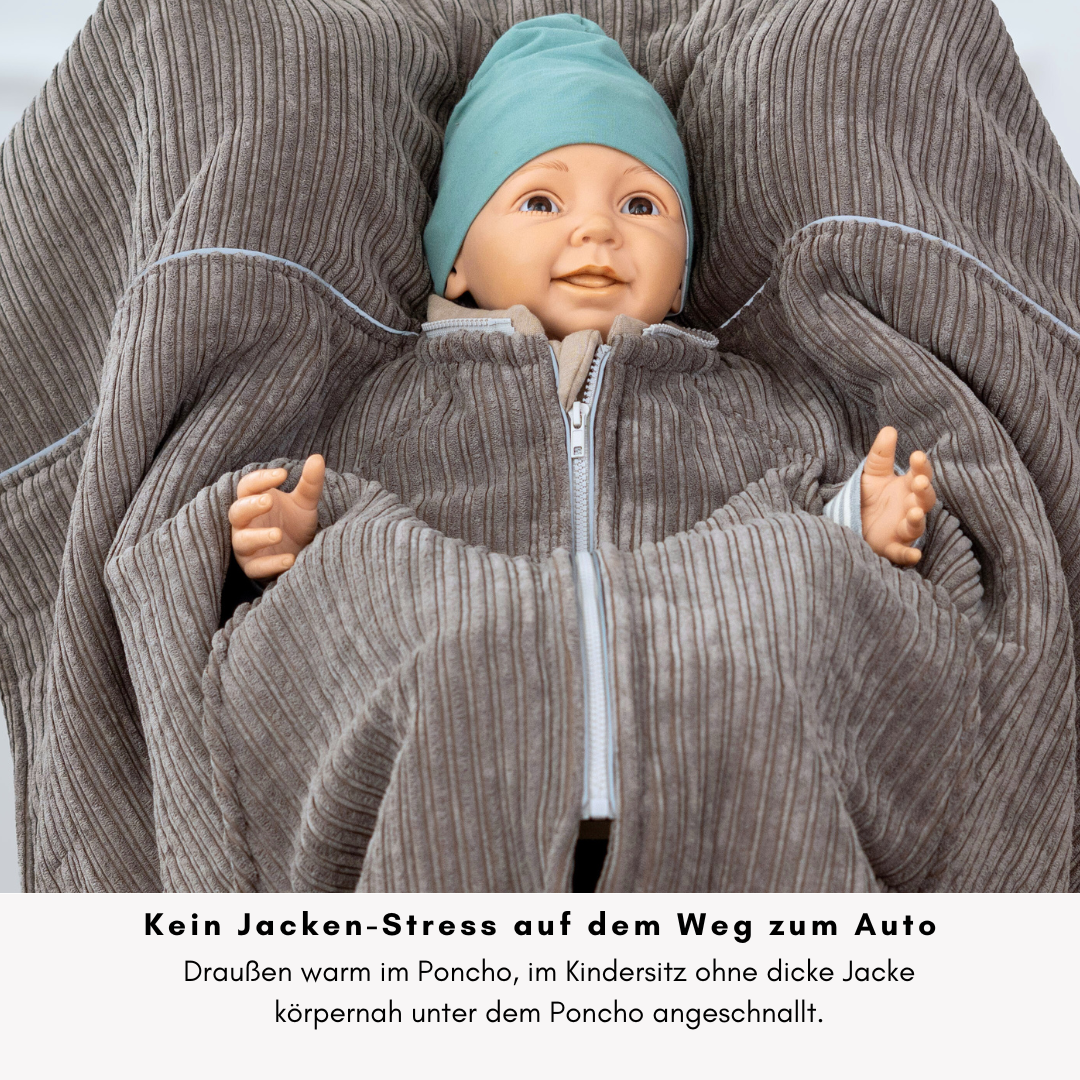 XL Kindersitzponcho für größere Kinder – warm zur Autofahrt ohne dicke Winterjacke